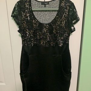 Leopard print and black lace top midi dress with pockets